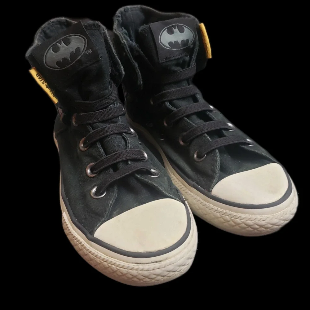 Converse All Star Youth Size 13.5 Batman DC Comics Slip On Shoes